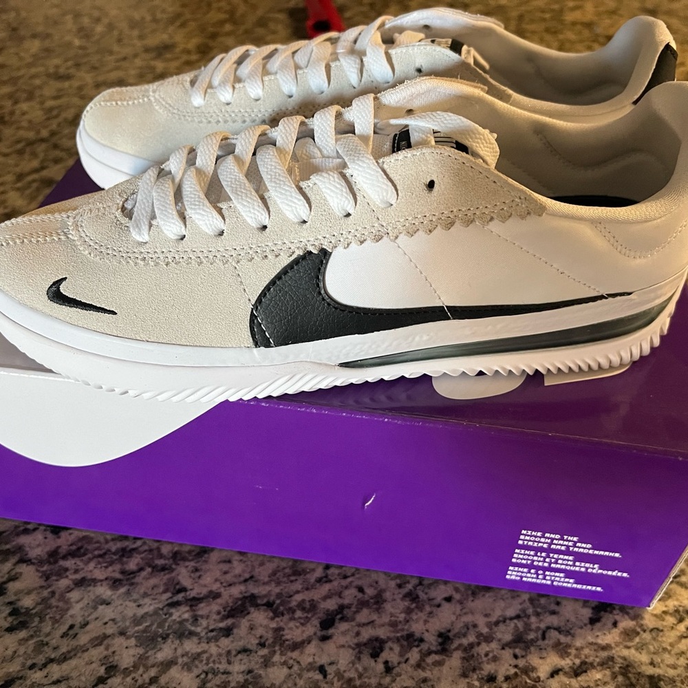 New Nike SB BRSB size 9 white and black